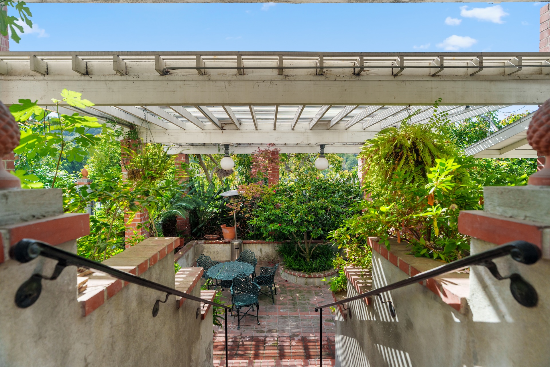 The terraced gardens — grand fountain and brickwork